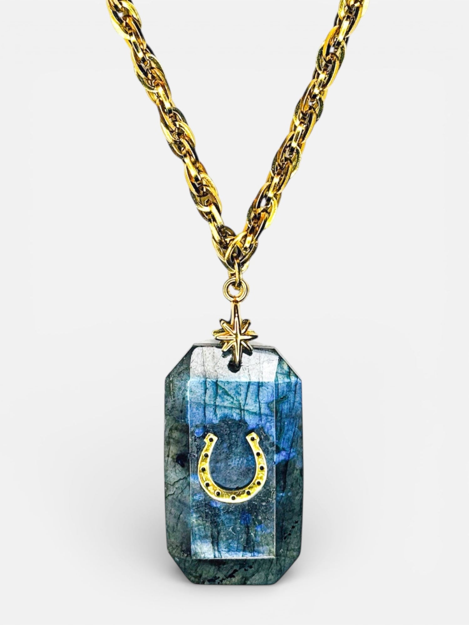 Sautoir Calamity en pierre naturelle de Labradorite reflets magnétiques Bingo Club