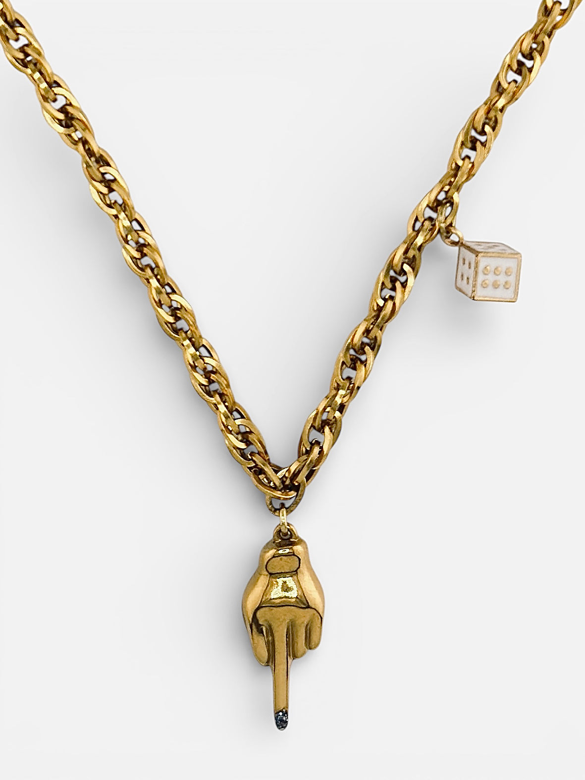 Collier L’Effronté Étincelant Bingo Club bijou audacieux et brillant