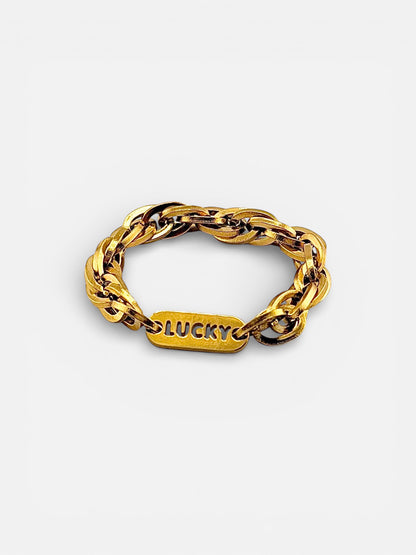 Bague chanceuse doré plaque lucky 