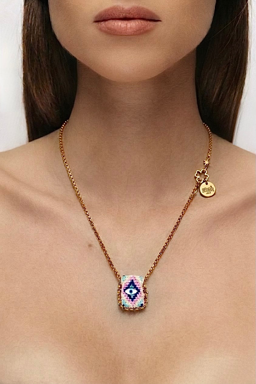 Collier œil porte-bonheur Bingo Ojo Aurora, tissage pastel menthe et lavande, œil en nacre, chaîne acier inoxydable doré, fait main