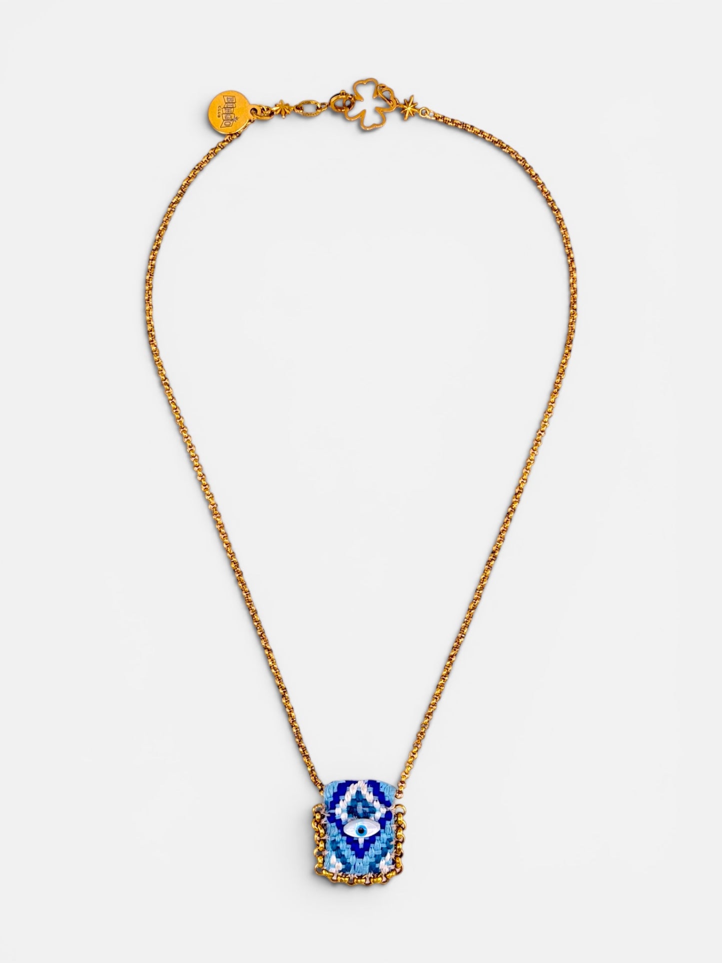Collier œil porte-bonheur Bingo Ojo Ipanema Blue, tissage bleu et blanc, œil en nacre, chaîne acier inoxydable doré, fait main